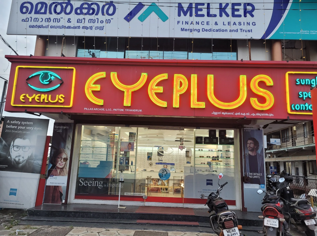EYE PLUS
