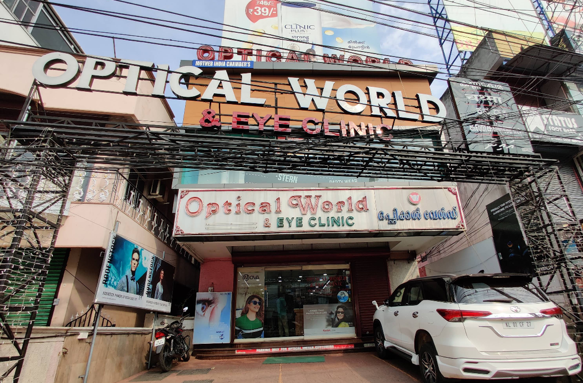 OPTICAL WORLD & EYE CLINIC