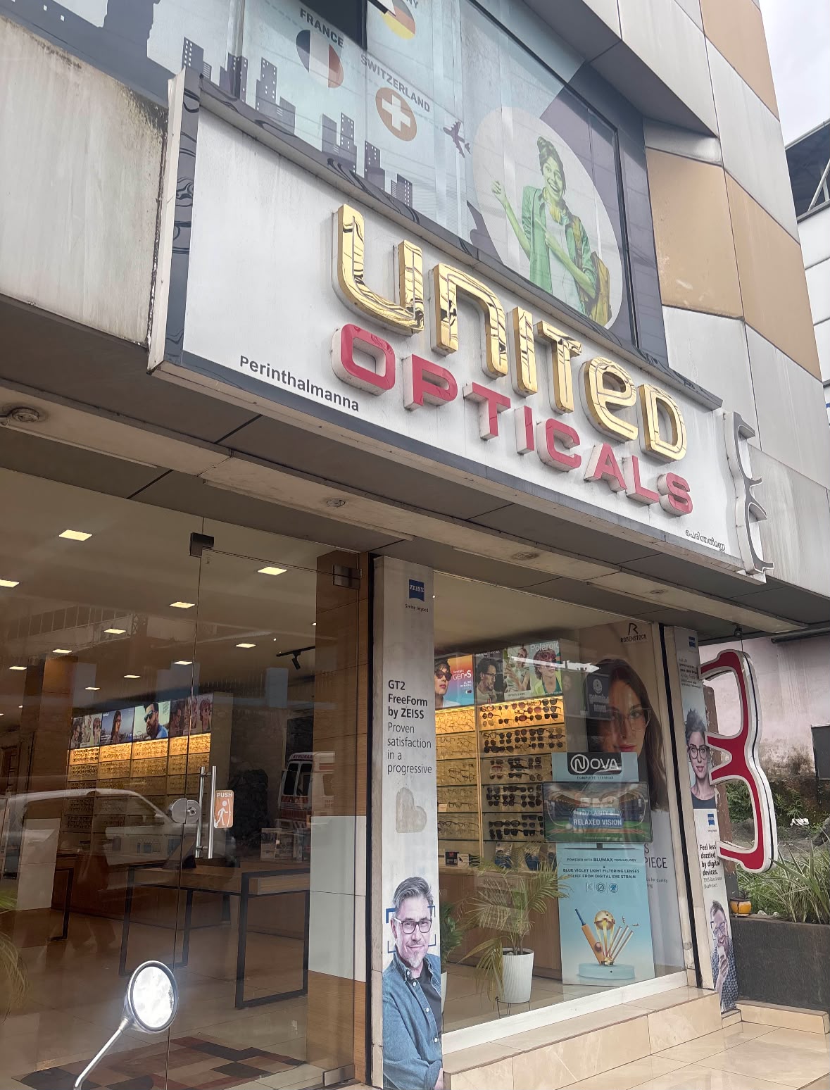 UNITED OPTICALS