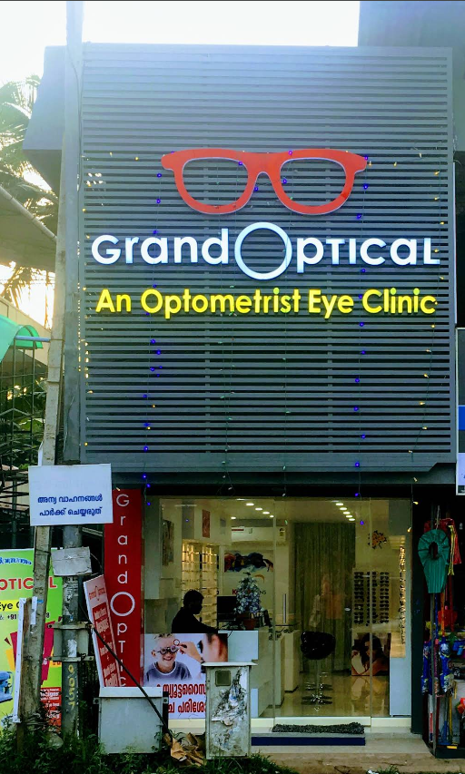 GRAND OPTICALS,AYOOR