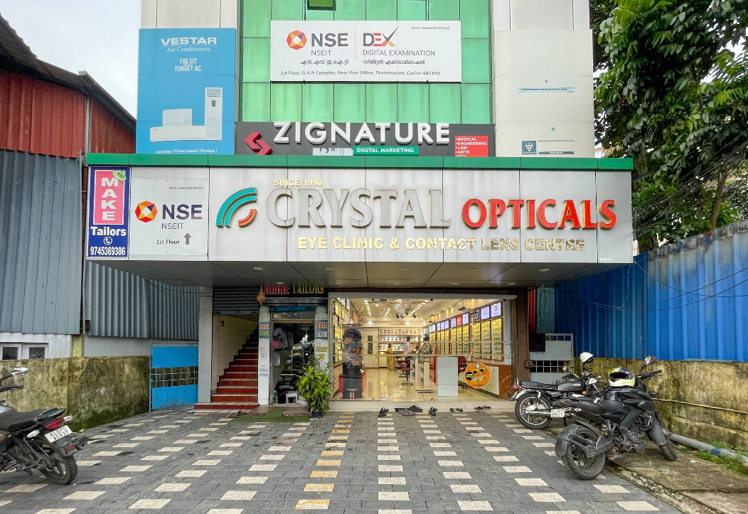 CRYSTAL OPTICALS,THAMANAM